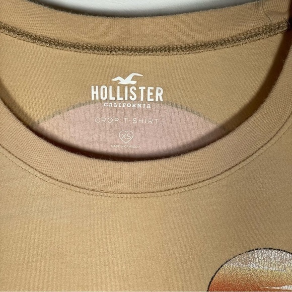 Hollister Crop T Shirt Yellow Long Sleeve Graphic Women’s Oversized Size XS - Picture 4 of 7